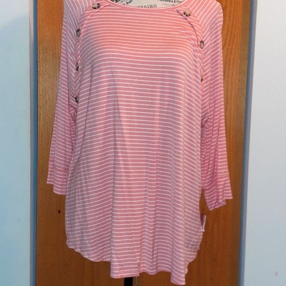 Ophelia Roe Top - Picture 1 of 4